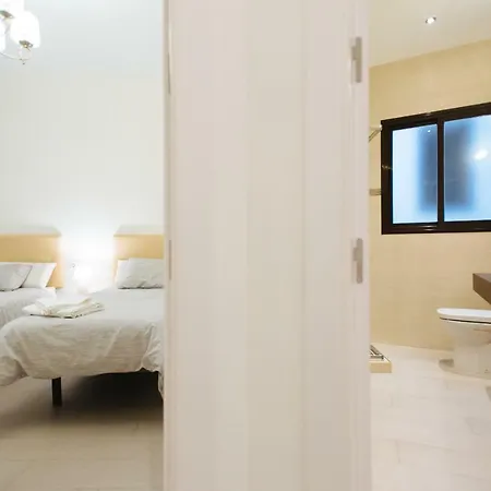 Luxury Penuelas Free Parking Appartement